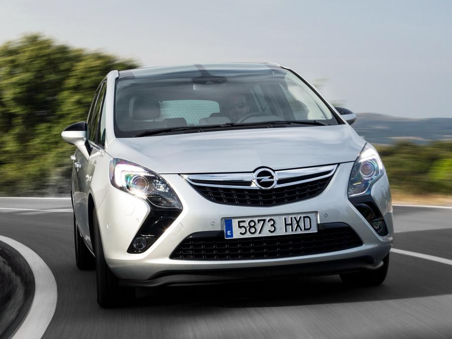  Opel Zafira Tourer ecoFLEX 2011 года  (фото 18 из 21)
